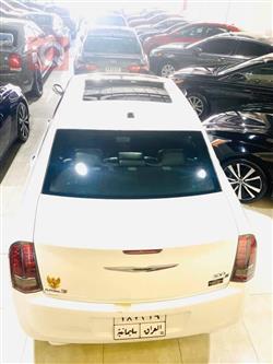 کرایسلەر 300